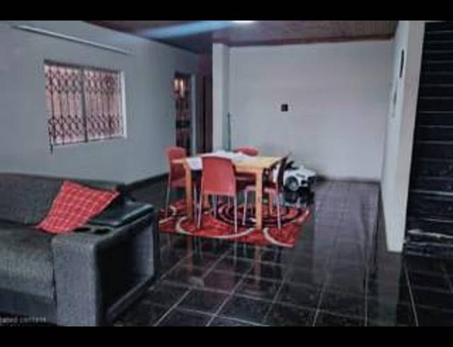 3 BEDROOM HOUSE FOR SALE IN MONTFORD